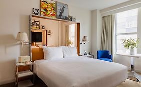Mondrian Park Avenue Hotel